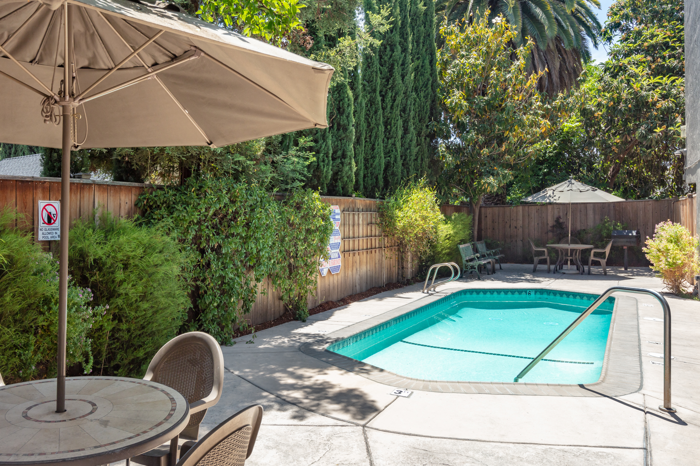Villa Alameda Apartments photo 4